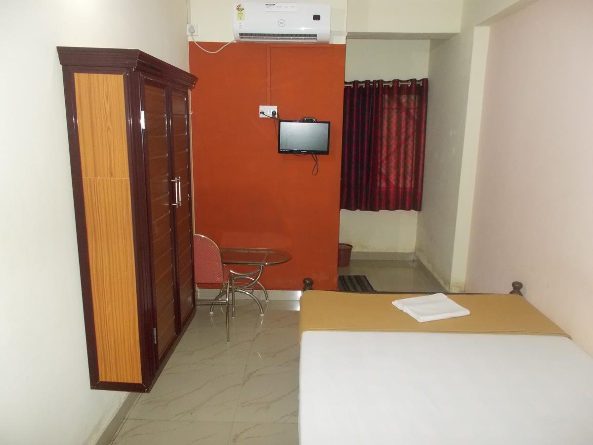 Avanti Inn Guruvāyūr Exterior foto